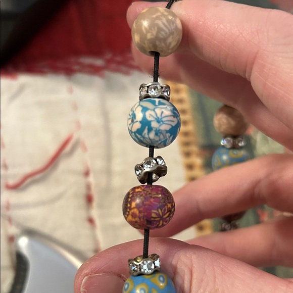 Colorful Beaded Bracelet - Picture 4 of 6